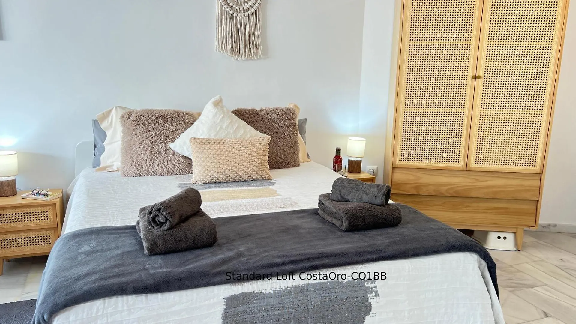 Loft-Studio CostaOro-1BB ó Apart 1 Bed CostaOro-1BA Seafront Torrox España